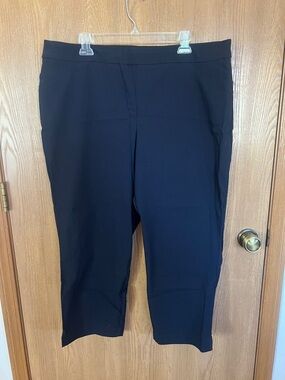 Dalia Navy Cropped Straight-Leg Pants